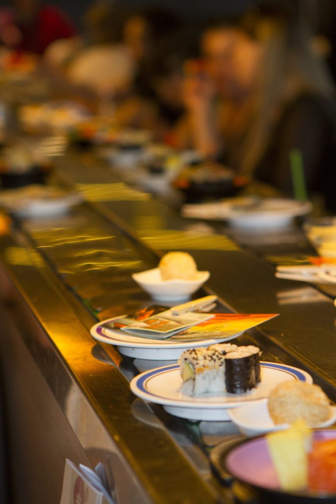 Essen und Wissen auf dem Laufband